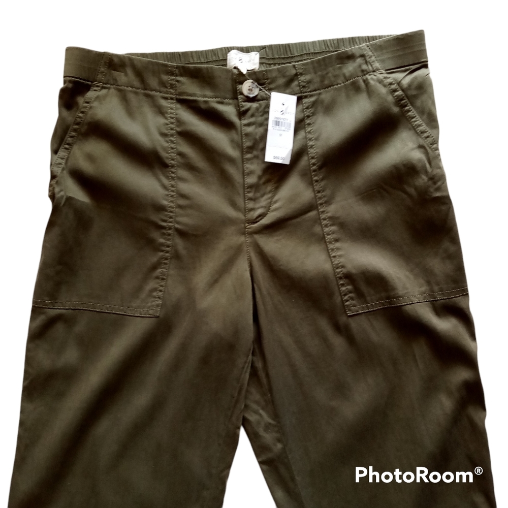 Lou & Grey NEW NWT Olive colored Pants Women's size Medium